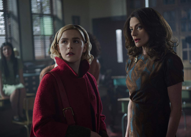 30 главных фильмов и сериалов 2018. «Леденящие душу приключения Сабрины» (1 сезон) - изображение обложка