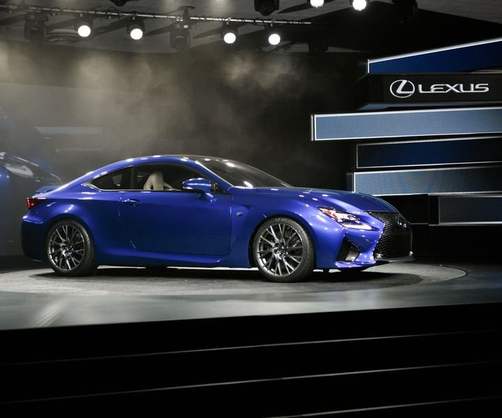 Lexus устроит тест-драйв нового купе с помощью Oculus Rift - изображение обложка