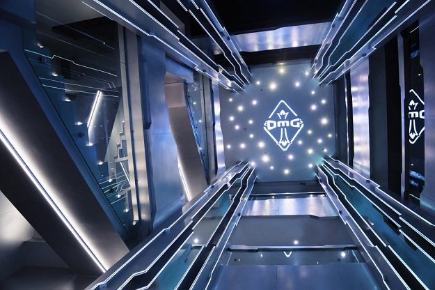 Тренировочная база мечты или как игроки Gambit оказались в космосе - изображение обложка