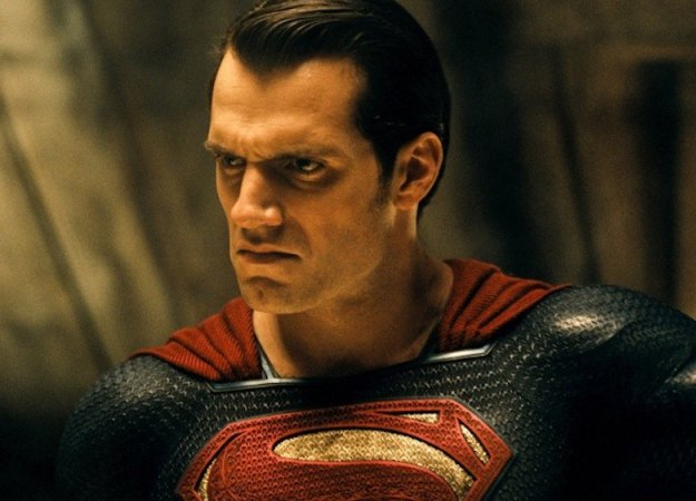 Слух: Генри Кавилл готов вернуться к роли Супермена, но только на жестких условиях [обновлено] - изображение обложка