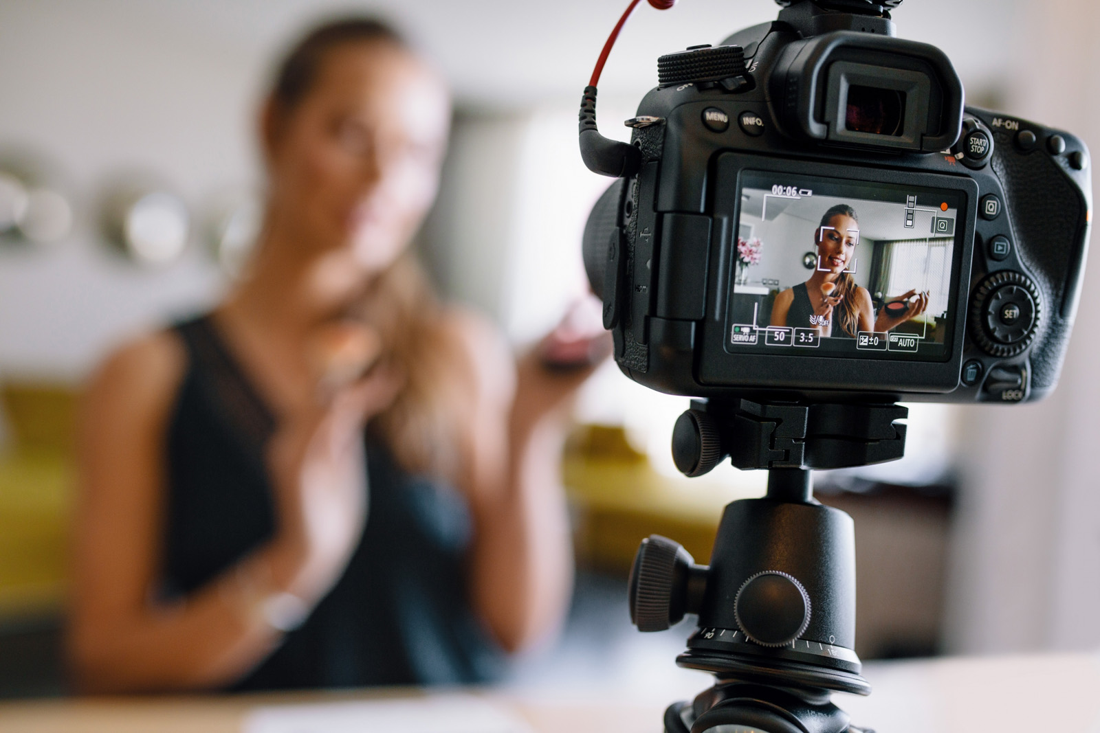 «Яндекс.Эфир» открыл похожую на YouTube платформу. С блогерами поделятся частью доходов от рекламы
