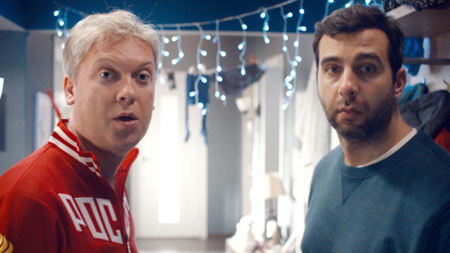 Крупнейшие российские сети кинотеатров отказались от проката фильма «Ёлки 8» - изображение обложка