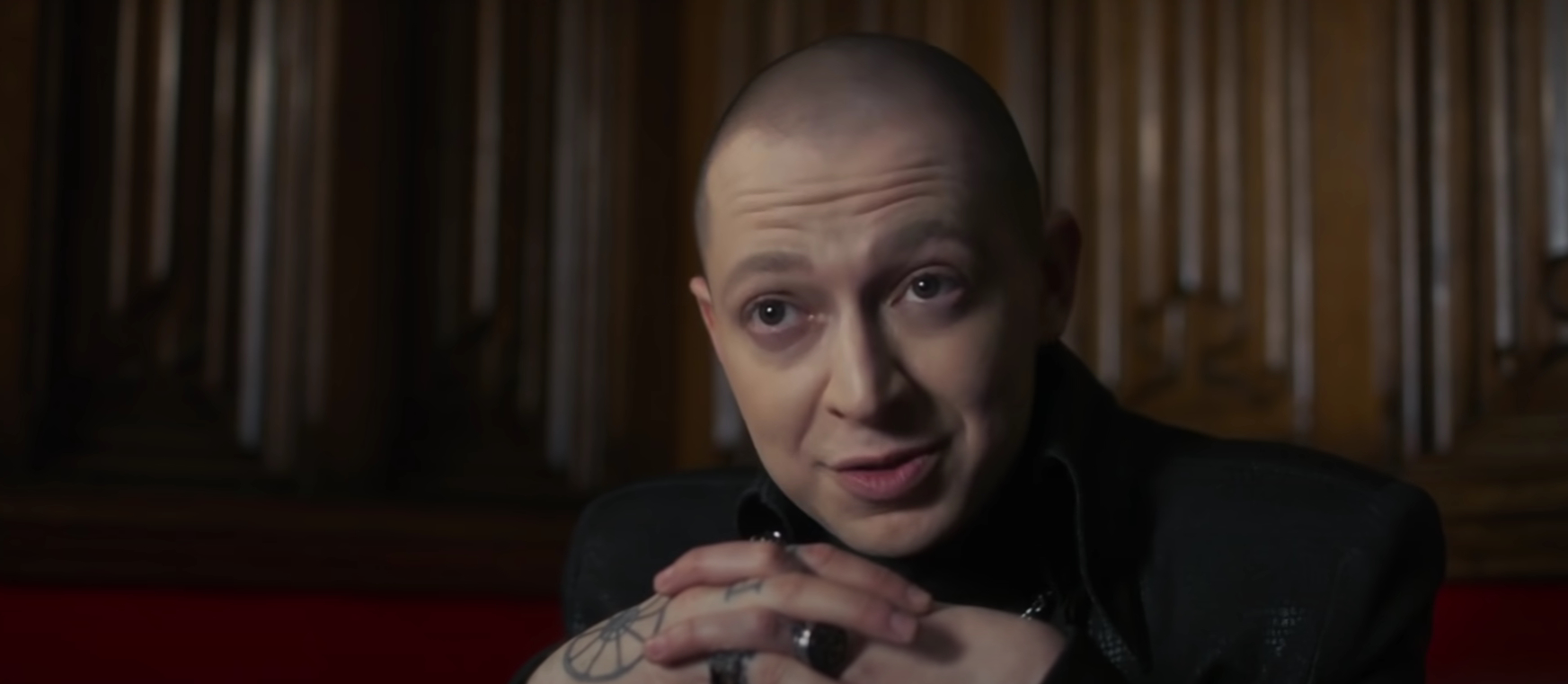 Обложка: кадр из трейлера «Ампир V» (2022)