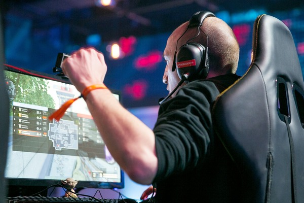 Аналитик Заур Кочесоков: «Warface — достаточно проста для понимания»  - изображение обложка