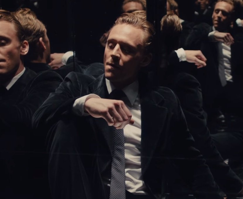 Том Хиддлстон и Джереми Айронс в антиутопии 70-х High-Rise