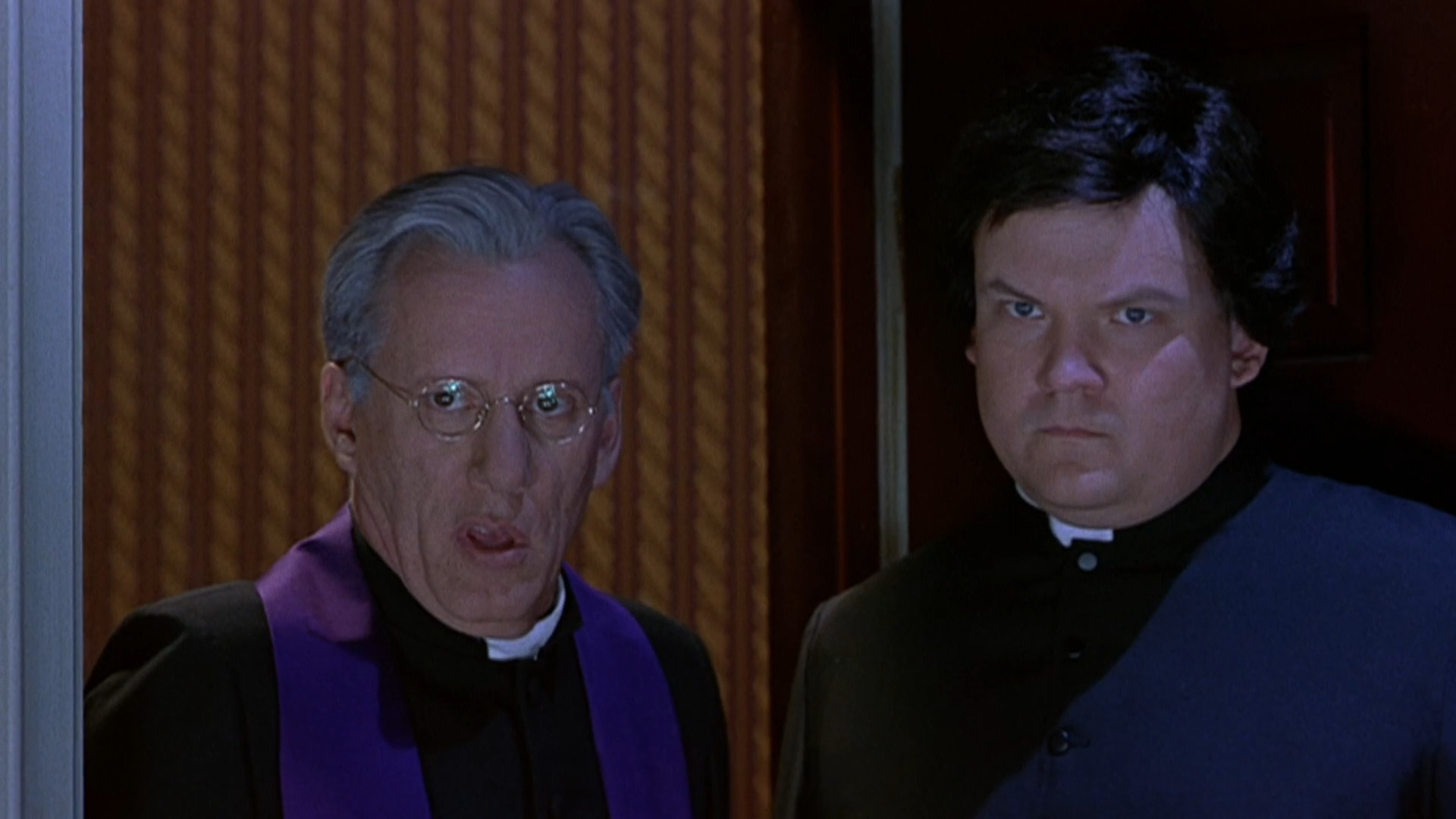 Обложка: кадр из фильма «Очень страшное кино 2»