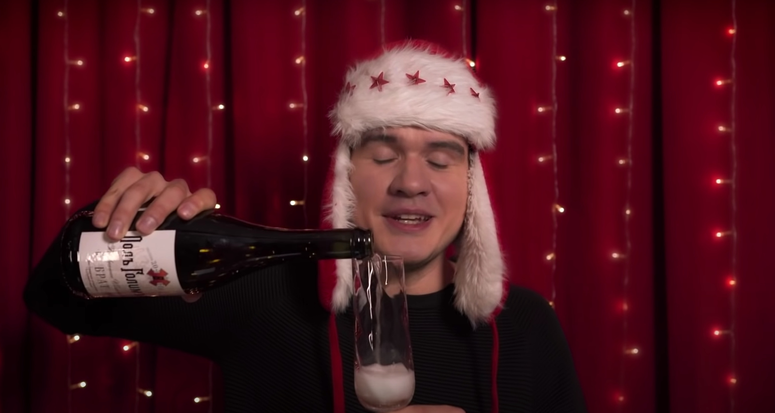 BadComedian пообещал обзор на «Ёлки 8» при одном условии - изображение обложка