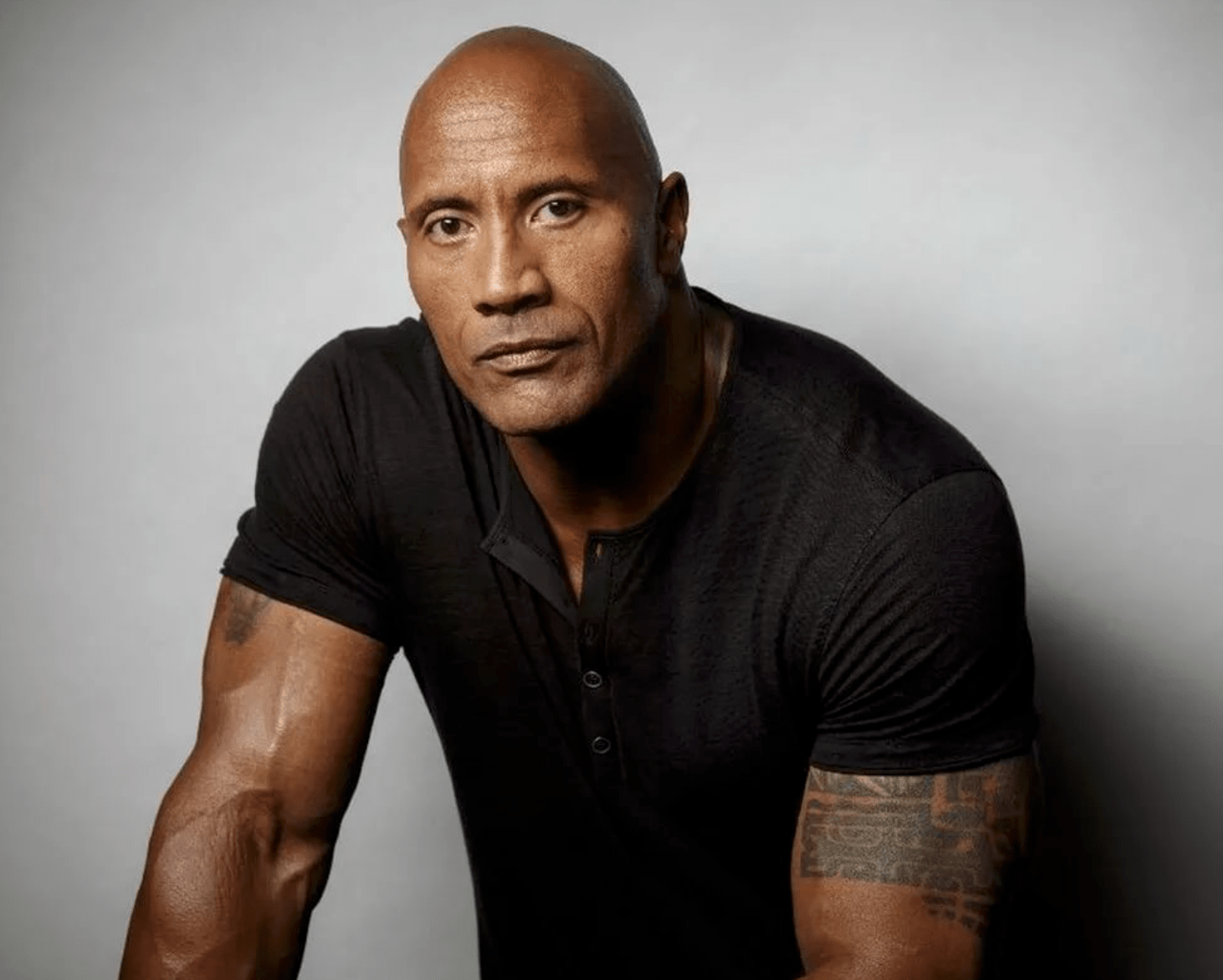 Netflix отменил съемки фильма с Дуэйном Джонсоном. Виноват коронавирус - изображение обложка