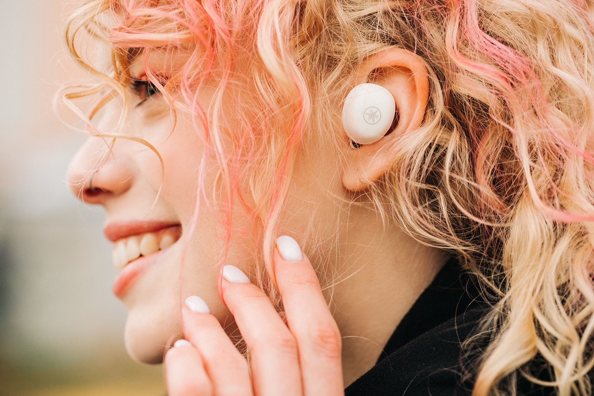 В Россию приехали беспроводные наушники Yamaha TW-E3A - изображение обложка