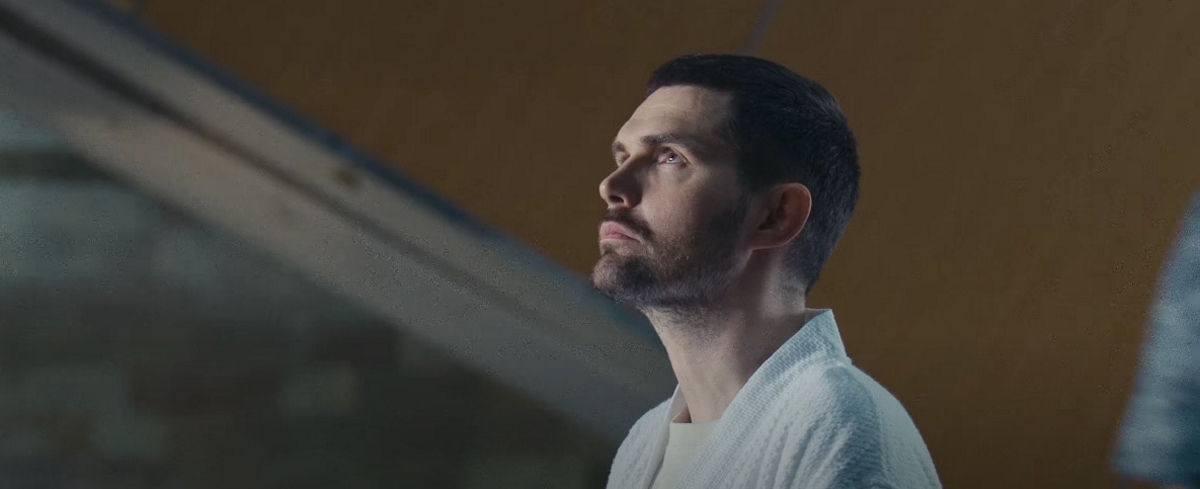 Обложка: кадр из клипа «Выход в город»/YouTube-канал Noize MC