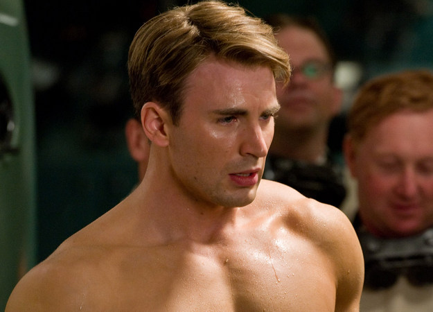 Безумная фанатская теория по MCU: как отличить настоящего Стива Роджерса от поддельного по прическе