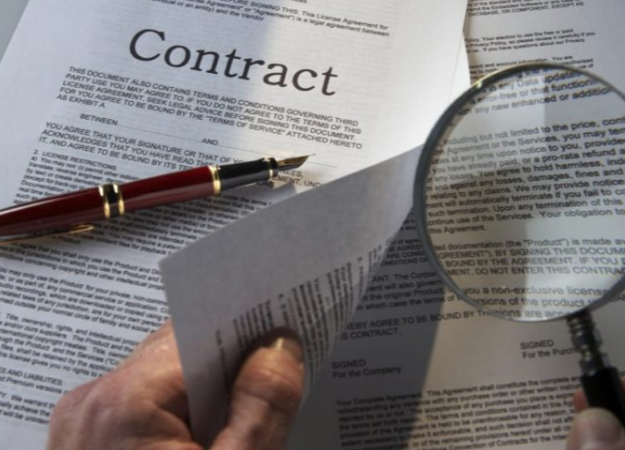 Несправедливые контракты в киберспорте: когда стримишь 30 часов в неделю и отдаешь все деньги - изображение обложка