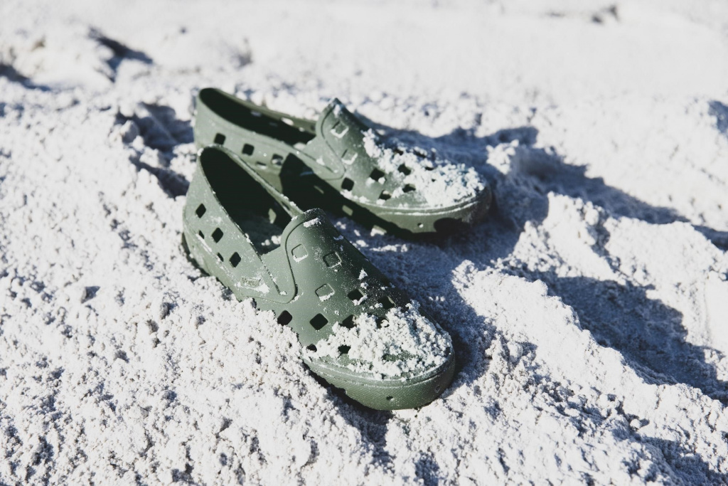 Vans выпустил износостойкие слипоны для путешествий - изображение обложка