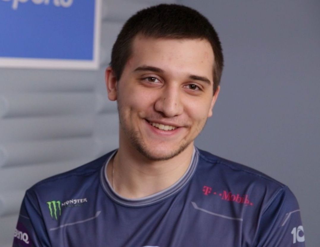 Ох уж этот Arteezy. Американский дотер опять жжет рампажками - изображение обложка
