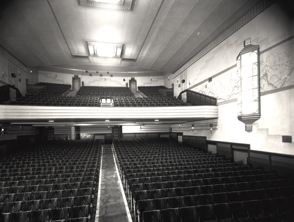 Драма «Земля кочевников» выиграла премию BAFTA в номинации «Лучший фильм» - изображение обложка