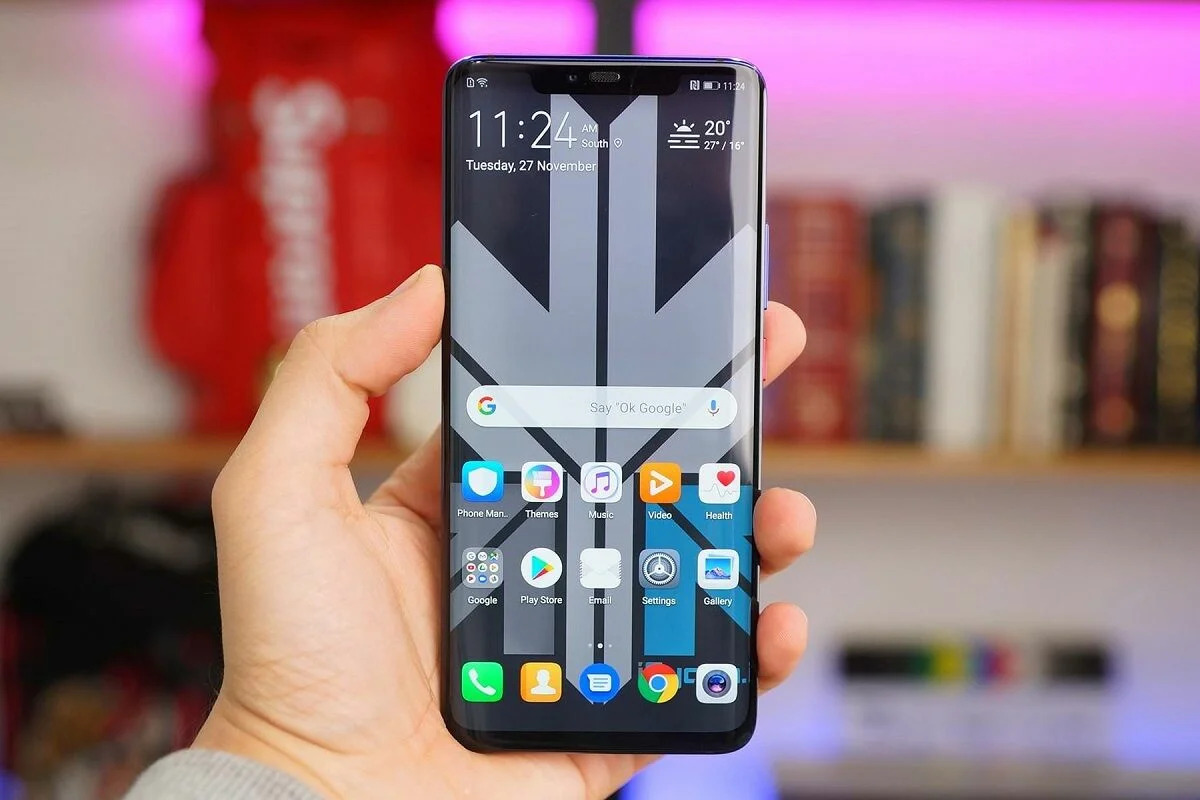 Huawei выпустит обновления EMUI 11 для смартфонов в России в феврале