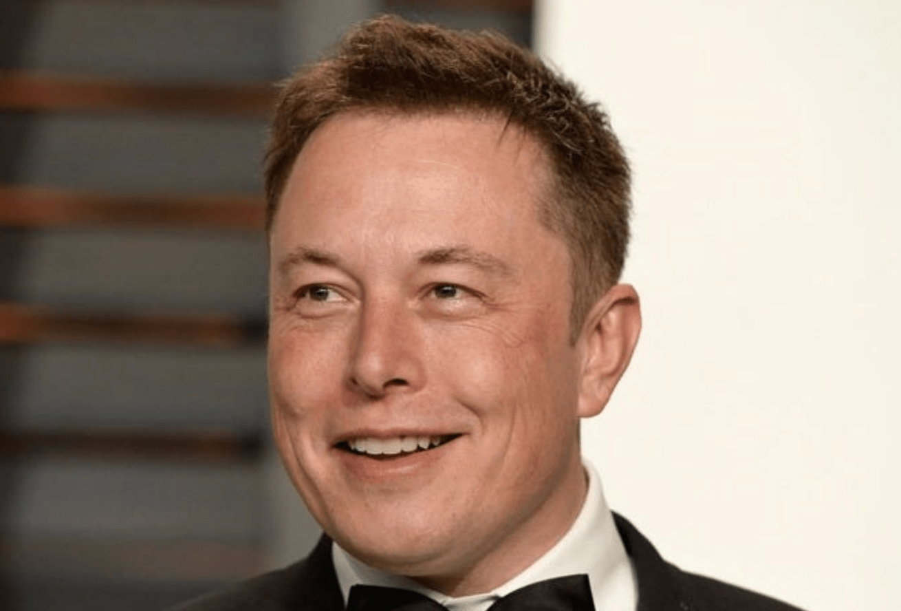 Илон Маск нашел человека, который купит у него 4 дома стоимостью 62 миллиона долларов - изображение обложка