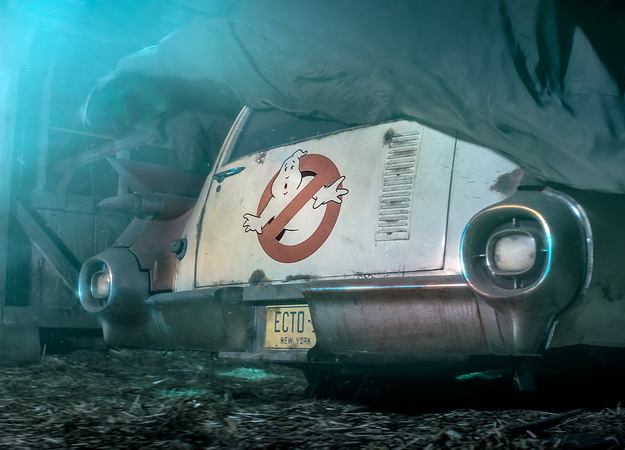 Режиссер «Охотниц за привидениями» поддержал актрису Лесли Джонс, возмущенную новой частью - изображение обложка