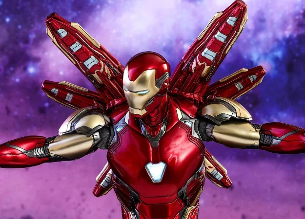Производитель игрушек раскрыл костюмы Таноса и Железного человека в «Мстителях: Финал» - изображение обложка