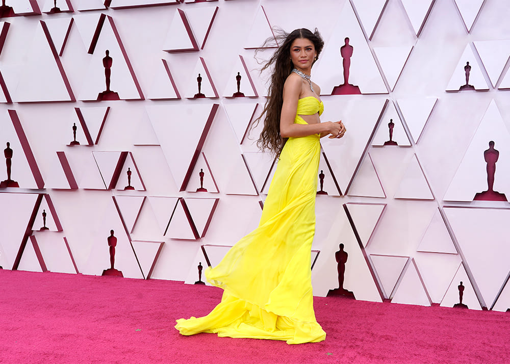 Красная дорожка «Оскара»: фотографии звёзд в одной галерее - изображение обложка