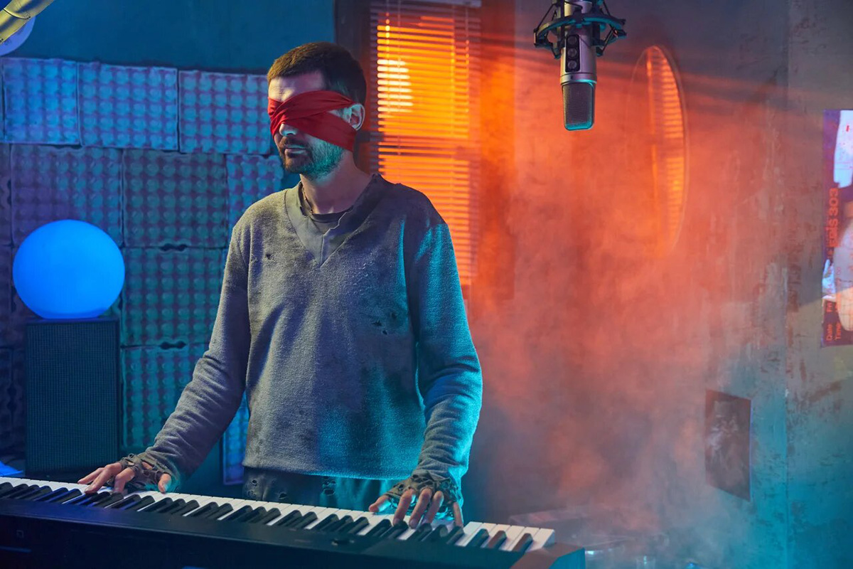 Превращение в Ли Сина и секретное послание: премьера клипа Noize MC - изображение обложка