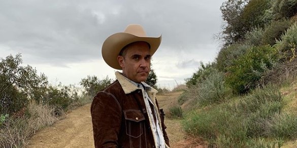 Робби Уильямс последовал примеру Басты. Он тоже дал концерт в сети - изображение обложка