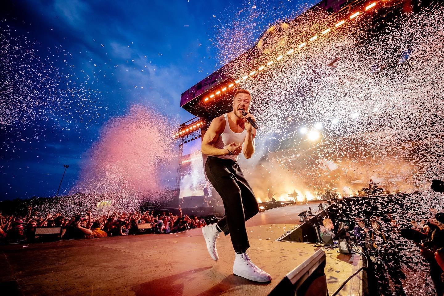 Обложка: фото из соцсетей группы Imagine Dragons