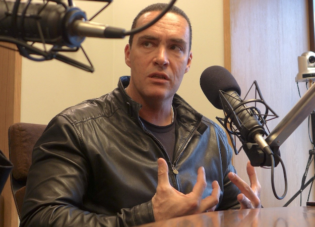 Как в анекдоте! Александр Невский обсудил с Мединским продвижение русского кино на Западе - изображение обложка