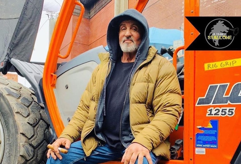 Появился первый кадр фильма «Самаритянин»: там Сильвестр Сталлоне играет старого супергероя - изображение обложка