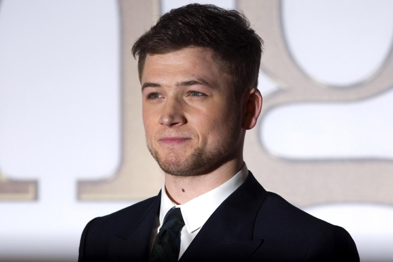 Тэрон Эджертон из Kingsman снимется в новом сериале Netflix по комиксам Геймана «Песочный человек»