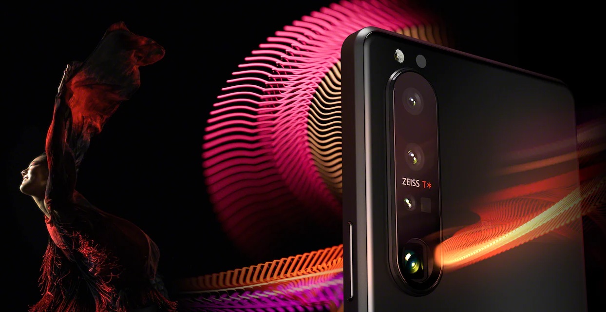 В России начались продажи фотофлагмана Sony Xperia 1 III с 4К-экраном 120 Гц - изображение обложка