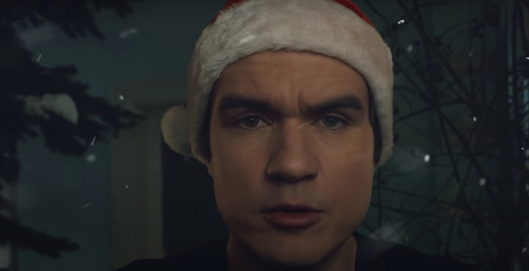 BadComedian отреагировал на обвинения создателей «Ёлок 8» в плагиате - изображение обложка