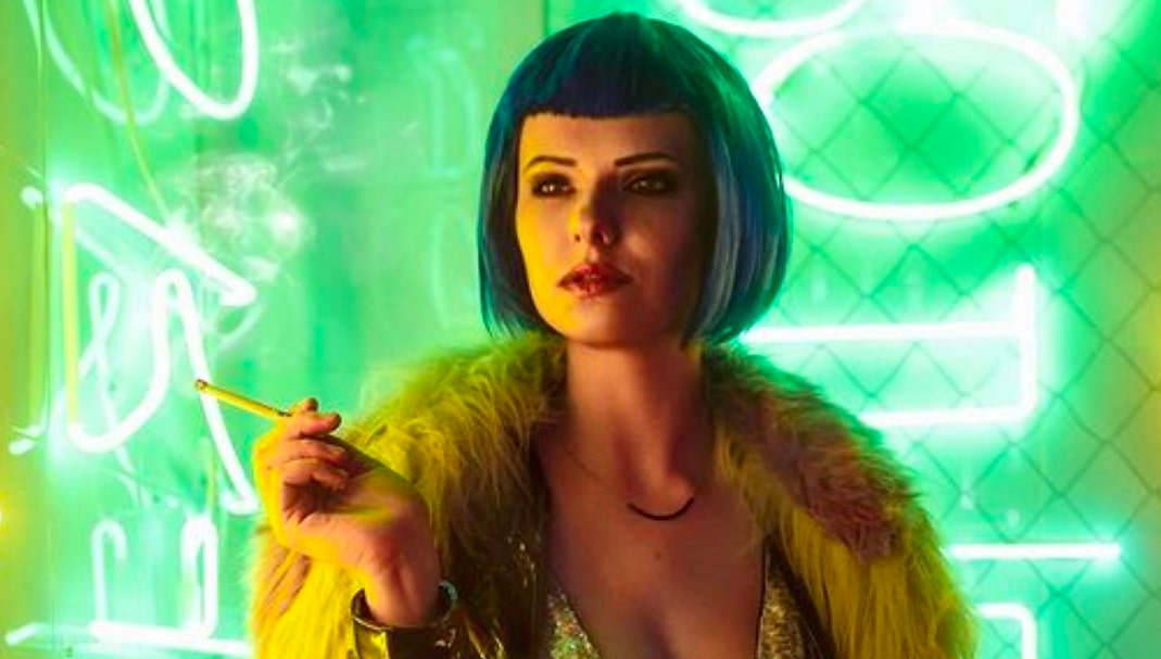 Россиянка сделала косплей на Эвелин Паркер из Cyberpunk 2077 - изображение обложка