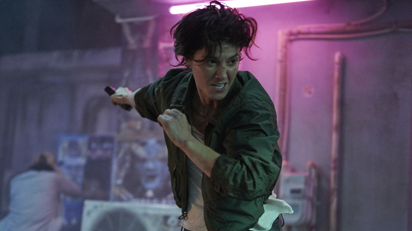 Netflix показал тизер боевика «Кейт» с Мэри Элизабет Уинстэд - изображение обложка