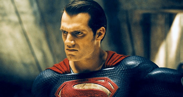 Зак Снайдер объяснил, почему злой Супермен снова носит красно-синий костюм вместо черного - изображение обложка