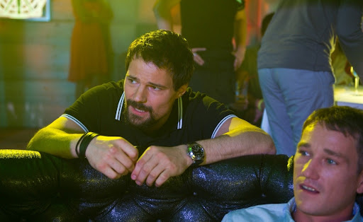 Певица Ольга Королькова подала в суд на Netflix из-за фильма с Козловским - изображение обложка