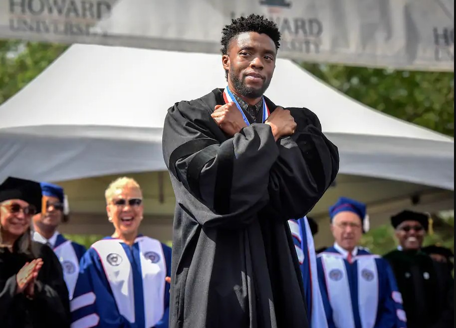 В честь Чедвика Боузмана назовут факультет университета в США - изображение обложка