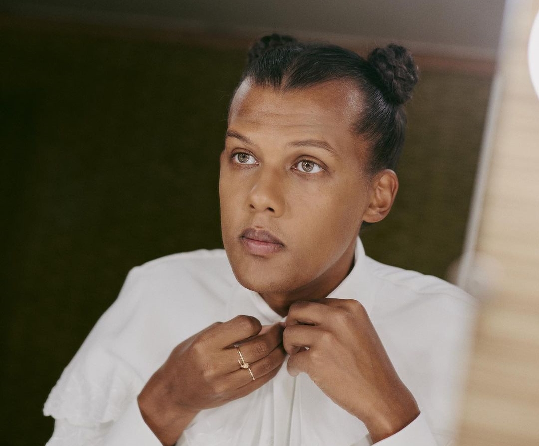 Музыкант Stromae сообщил дату релиза нового альбома Multitude - изображение обложка