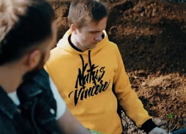 «Версус Батл» в киберспорте? NaʼVi уже роет могилу где-то в лесу - изображение обложка