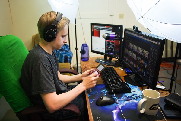 Они завоевали Twitch. Кого смотрели в 2017-м
