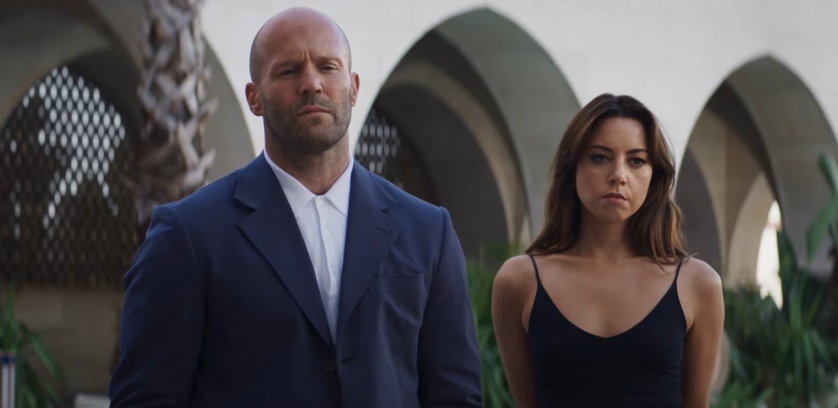 Обложка: кадр из фильма «Операция „Фортуна“: Искусство побеждать»