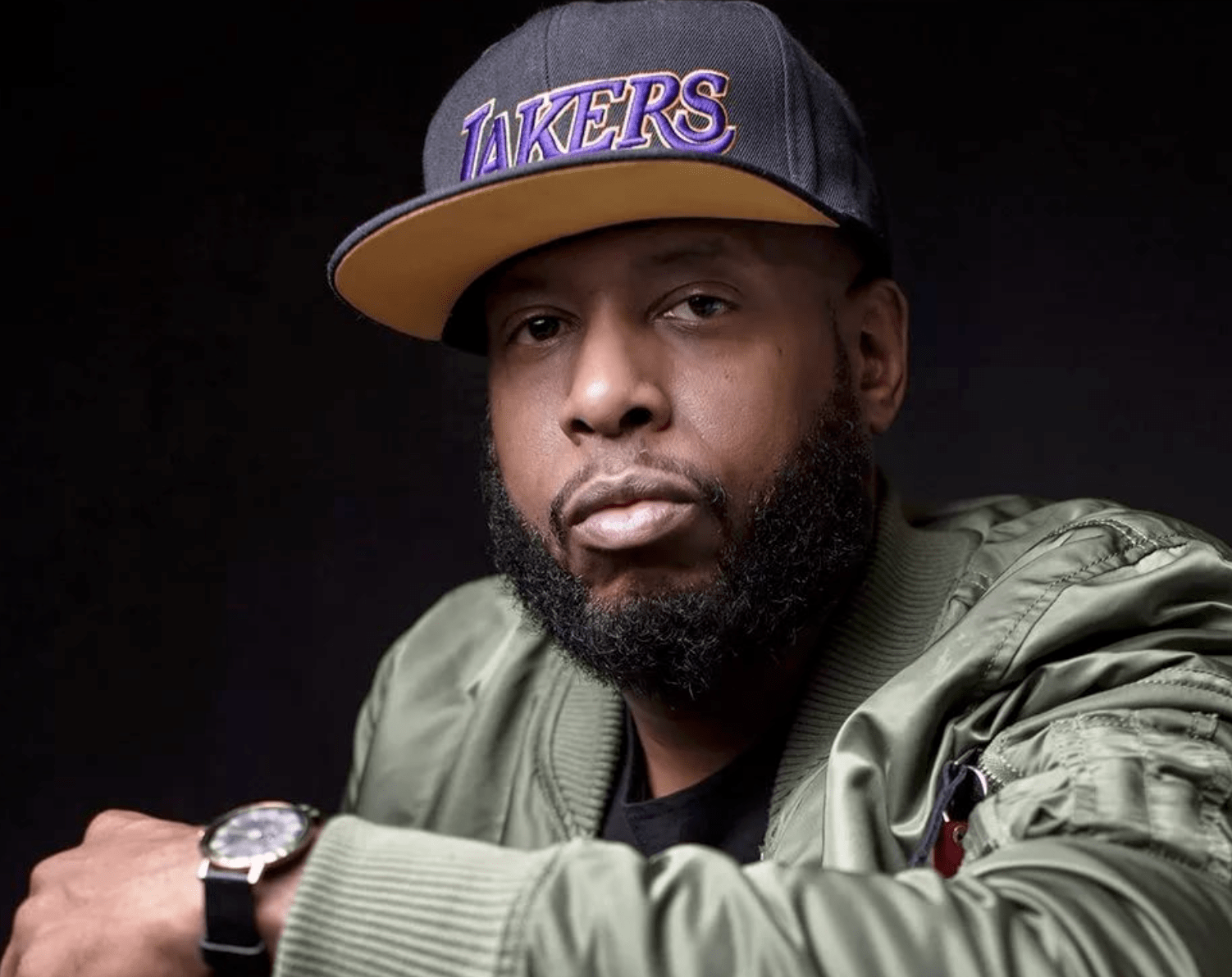 Американский хип-хоп артист Талиб Квели обвинил русских рэперов в расизме и нацизме - изображение обложка