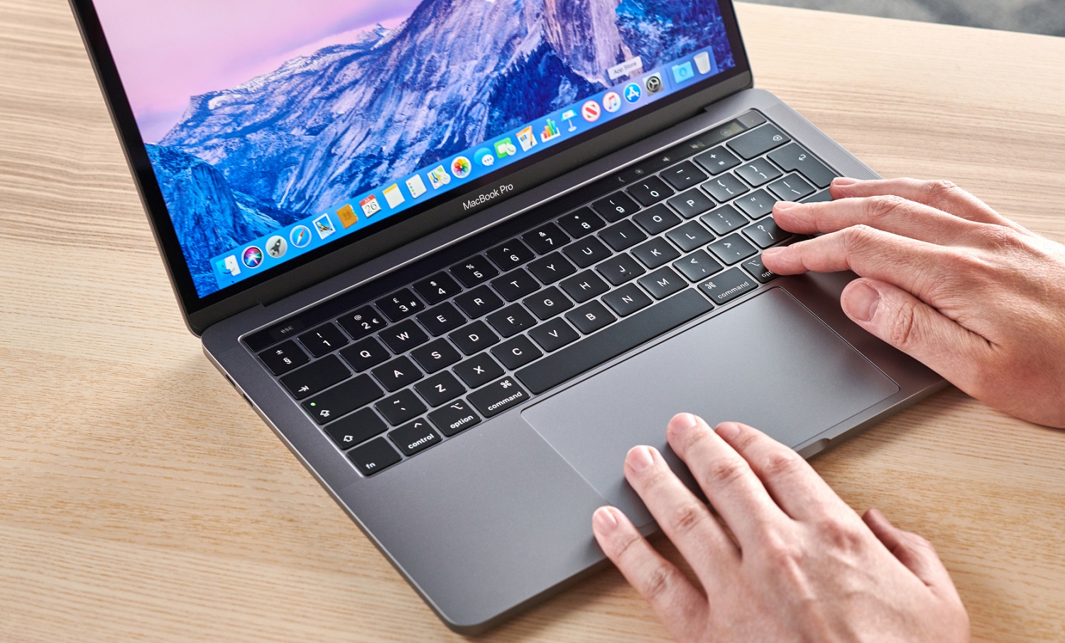 В 2021 году выйдут первые ноутбуки и ПК Apple на собственных процессорах - изображение обложка