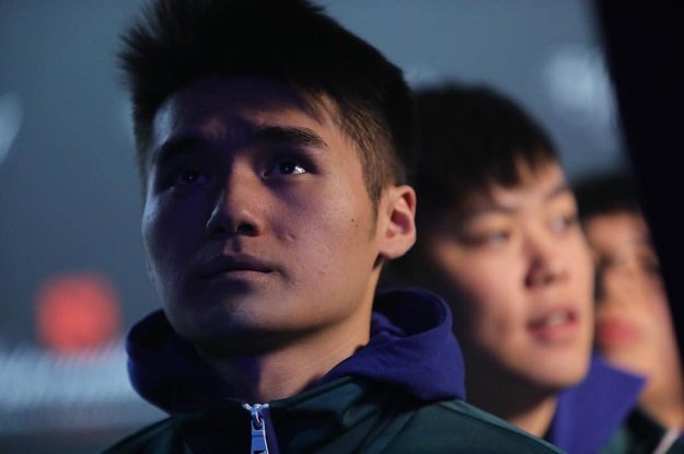 Дуэль былых чемпионов. Китай всё ещё впереди, EG падают в нижнюю сетку - изображение обложка