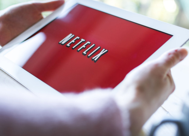 Аналитик Уолл-стрит предсказал, что Microsoft купит Netflix в ближайшие несколько лет - изображение обложка