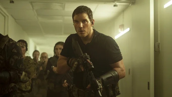 Научно-фантастический боевик «Война будущего» с Крисом Праттом получит продолжение - изображение обложка