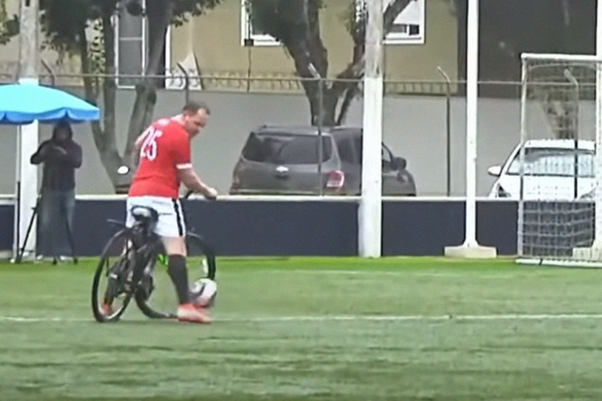 Обложка: Скриншот с YouTube