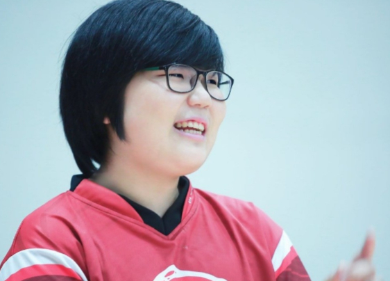 Она стала одним из лучших игроков в Overwatch, но еще в 17 лет ее обвиняли в читерстве - изображение обложка