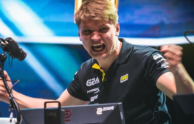 Первый эйс с одной пистолетной обоймы в истории CS:GO. Видео