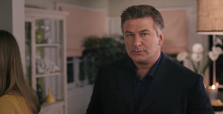 Алек Болдуин удалил свою страницу в Twitter после интервью о трагедии на съёмках - изображение обложка